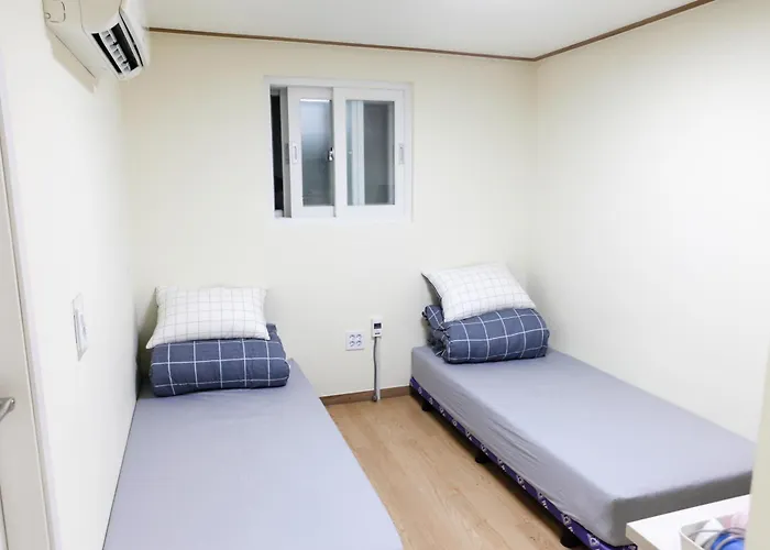Namsan Gil House