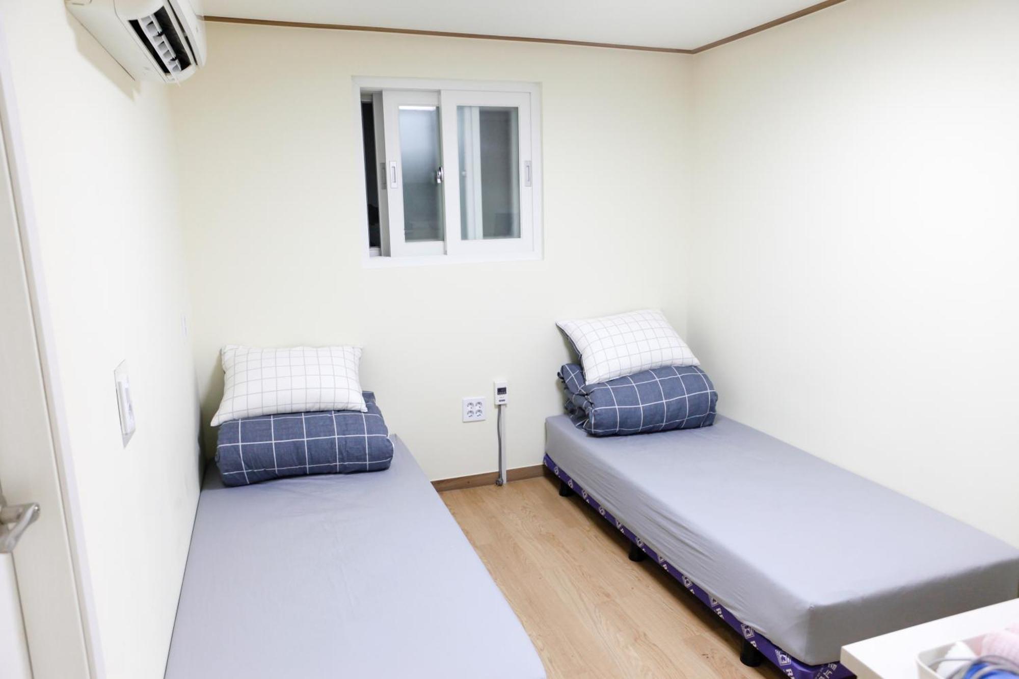 Namsan Gil House Guest house 2*